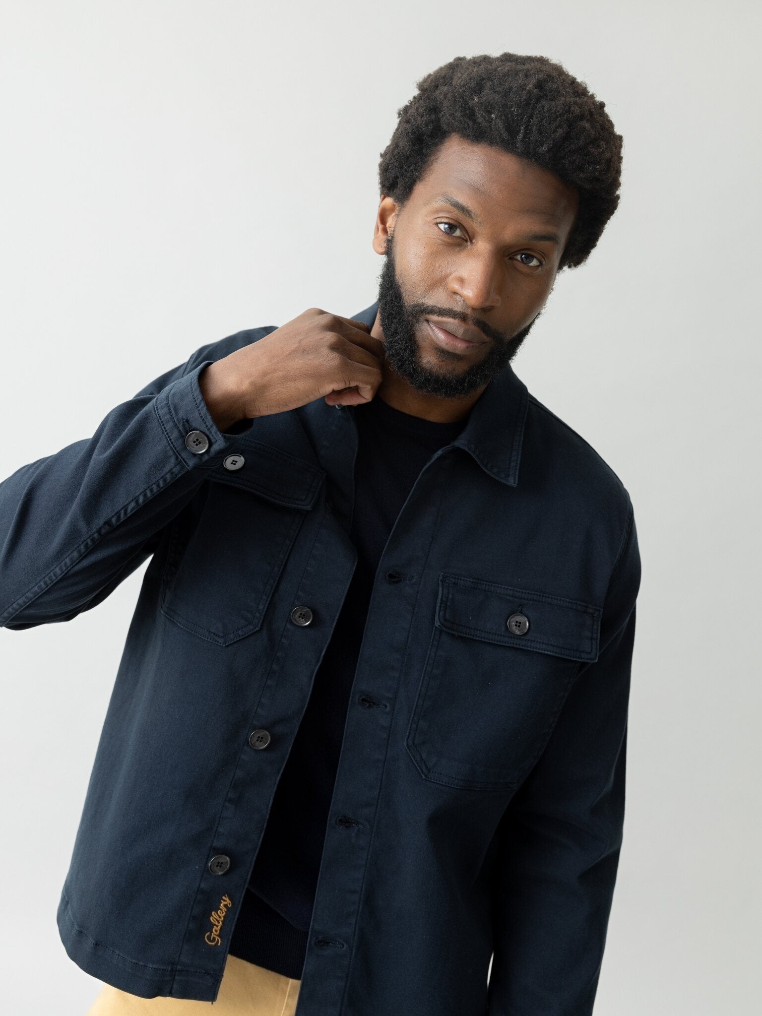 Modelshot / Navy / Detail
